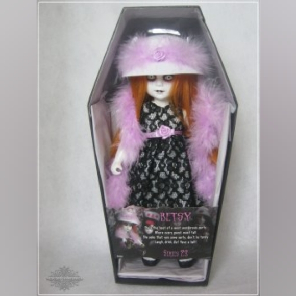 living dead doll Accessories - Living Dead Dolls  ~ Betsy